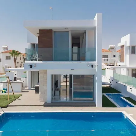 Lynn Boutique Beachfront * Ajía Nápa