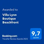 Lynn Boutique Beachfront Holiday home