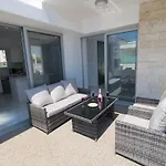 Lynn Boutique Beachfront Holiday home