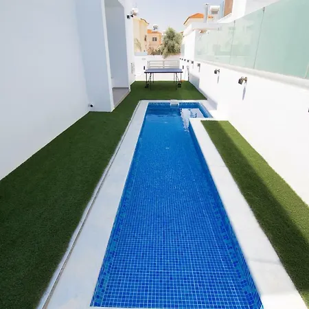 Lynn Boutique Beachfront Agia Napa