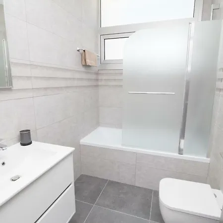 Lynn Boutique Beachfront *