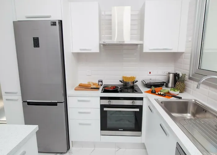 Lynn Boutique Beachfront * Ajia Napa