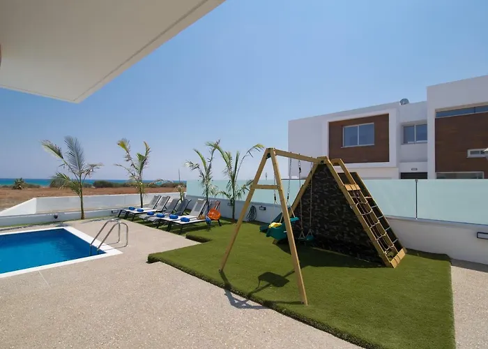 Lynn Boutique Beachfront Dom wakacyjny