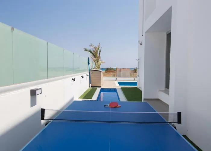 Lynn Boutique Beachfront Dom wakacyjny